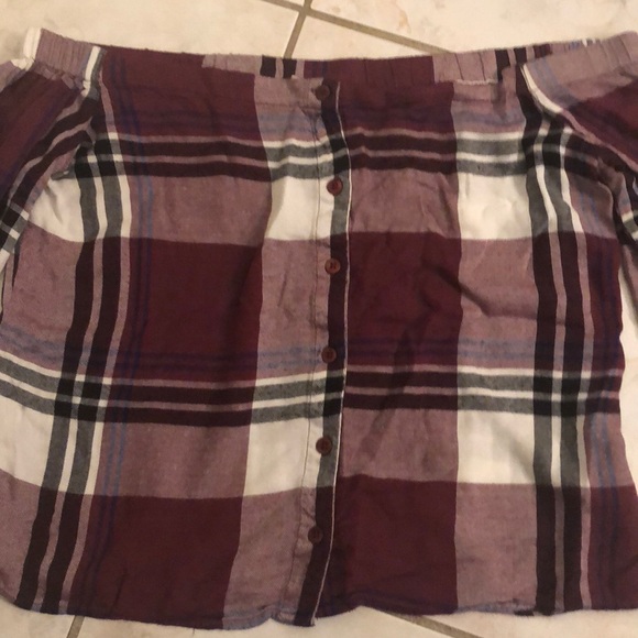 Cute top - Picture 2 of 7